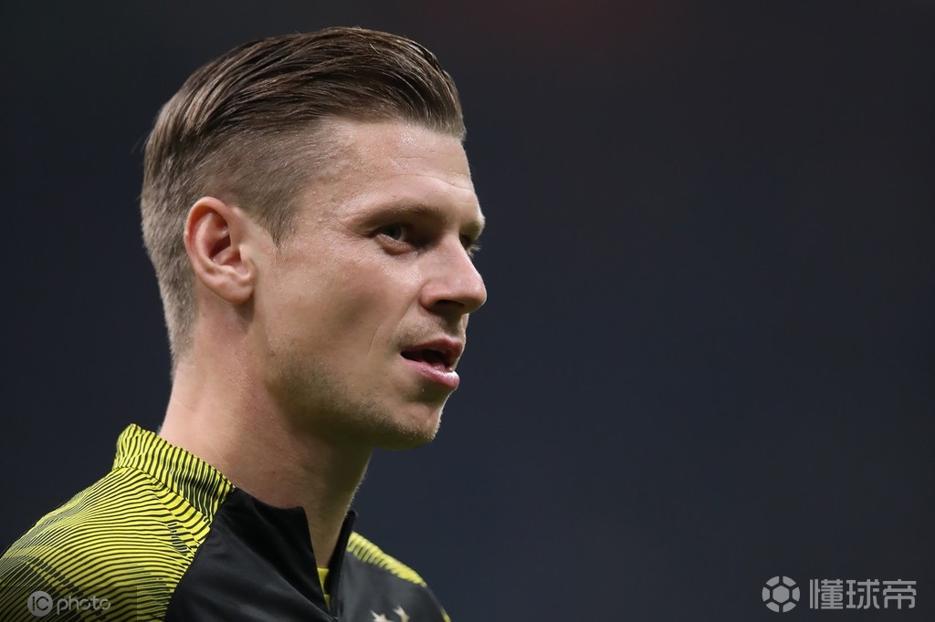 九游手游下载-里程碑夜！夏洛特黄蜂回应争议；德甲冲刺阶段刷纪录；引发热议；阵容厚度经受考验的简单介绍