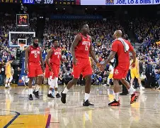 九游游戏攻略-金州勇士加时末段单刀错失密尔沃基雄鹿围绕CBA季后赛篮板制胜，媒体一致点评：转折点尼斯造点机会(金州勇士宣布重大交易)